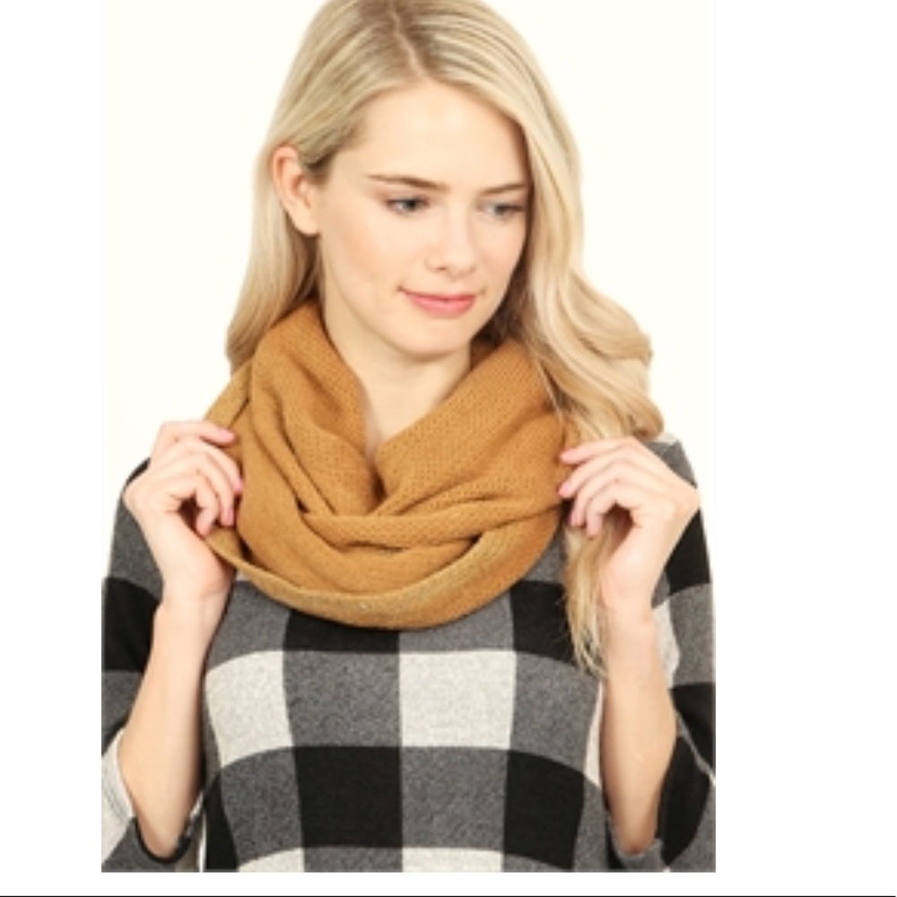☕️Golden Infinity Scarf 🤩Sale - Picture 2 of 4